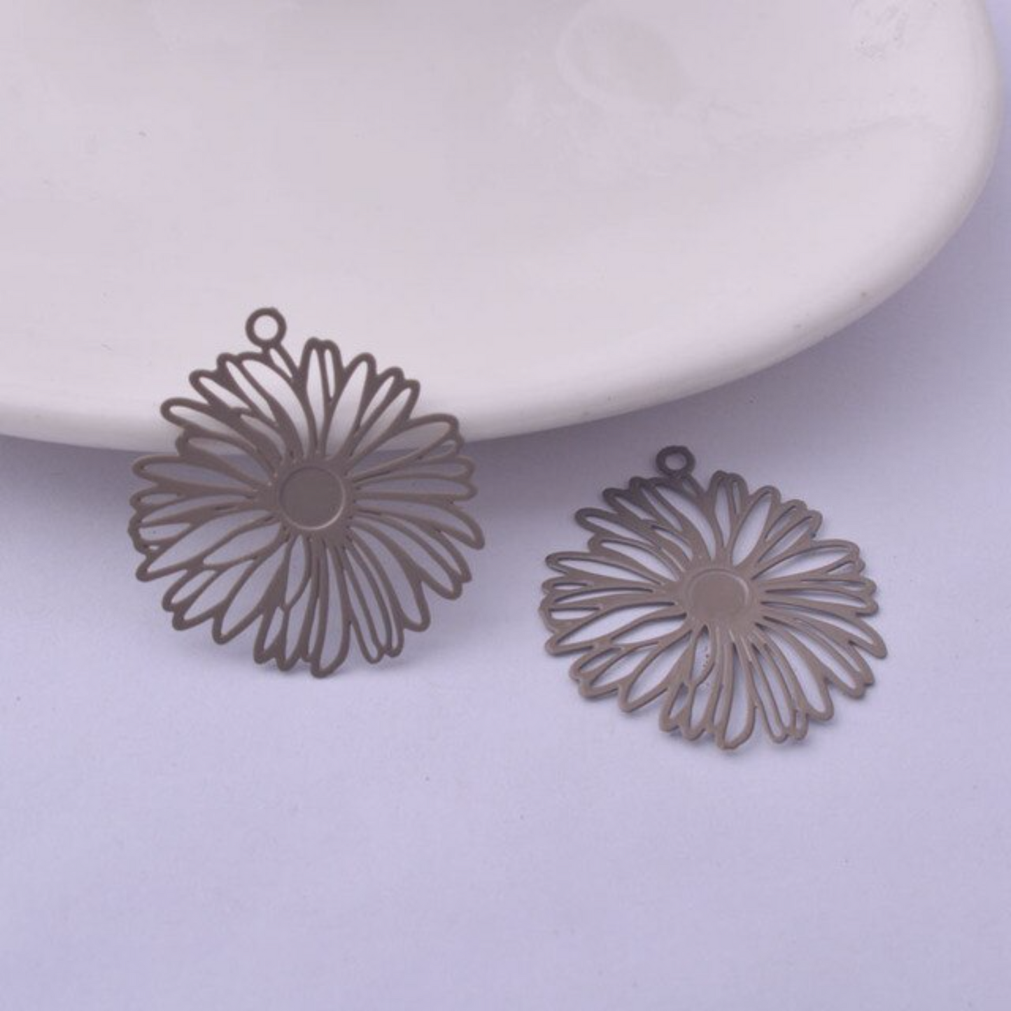 Filigree Chrysanthemum Earring Charms - 2ea (1 pair)