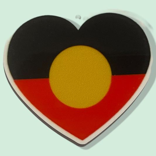 Indigenous Australian Flag Heart Shaped - Planar Resin Flatback With Holes - 2ea (1 pair)