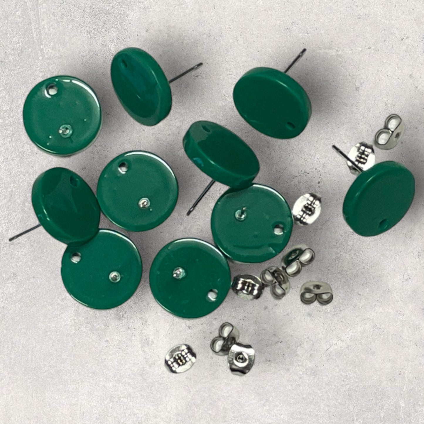 Acrylic Stud Earring - Round Dark Green - 14mm
